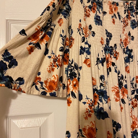 Rewind off shoulder floral mini - Picture 2 of 3